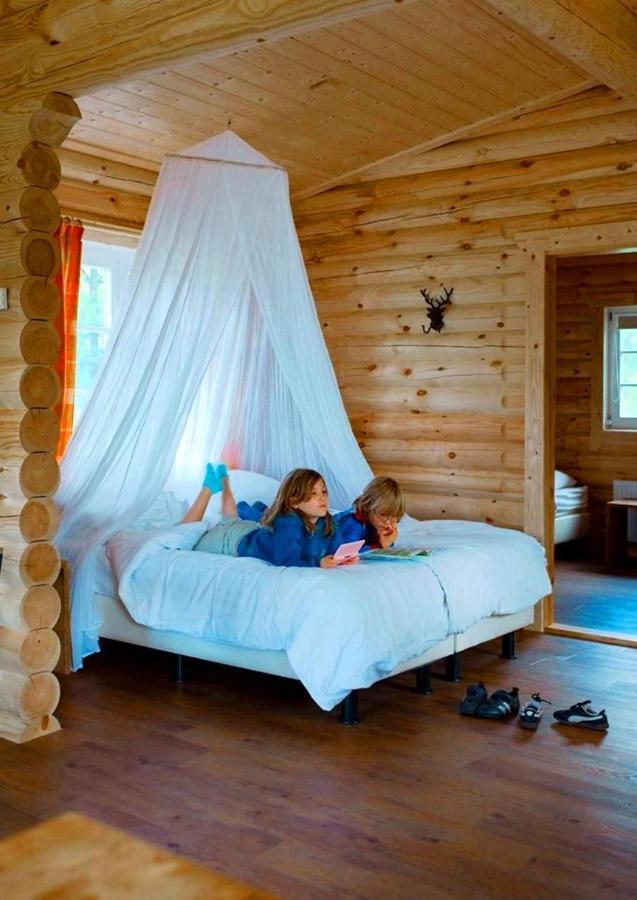 Scandinavian Lodges Holten Exterior photo