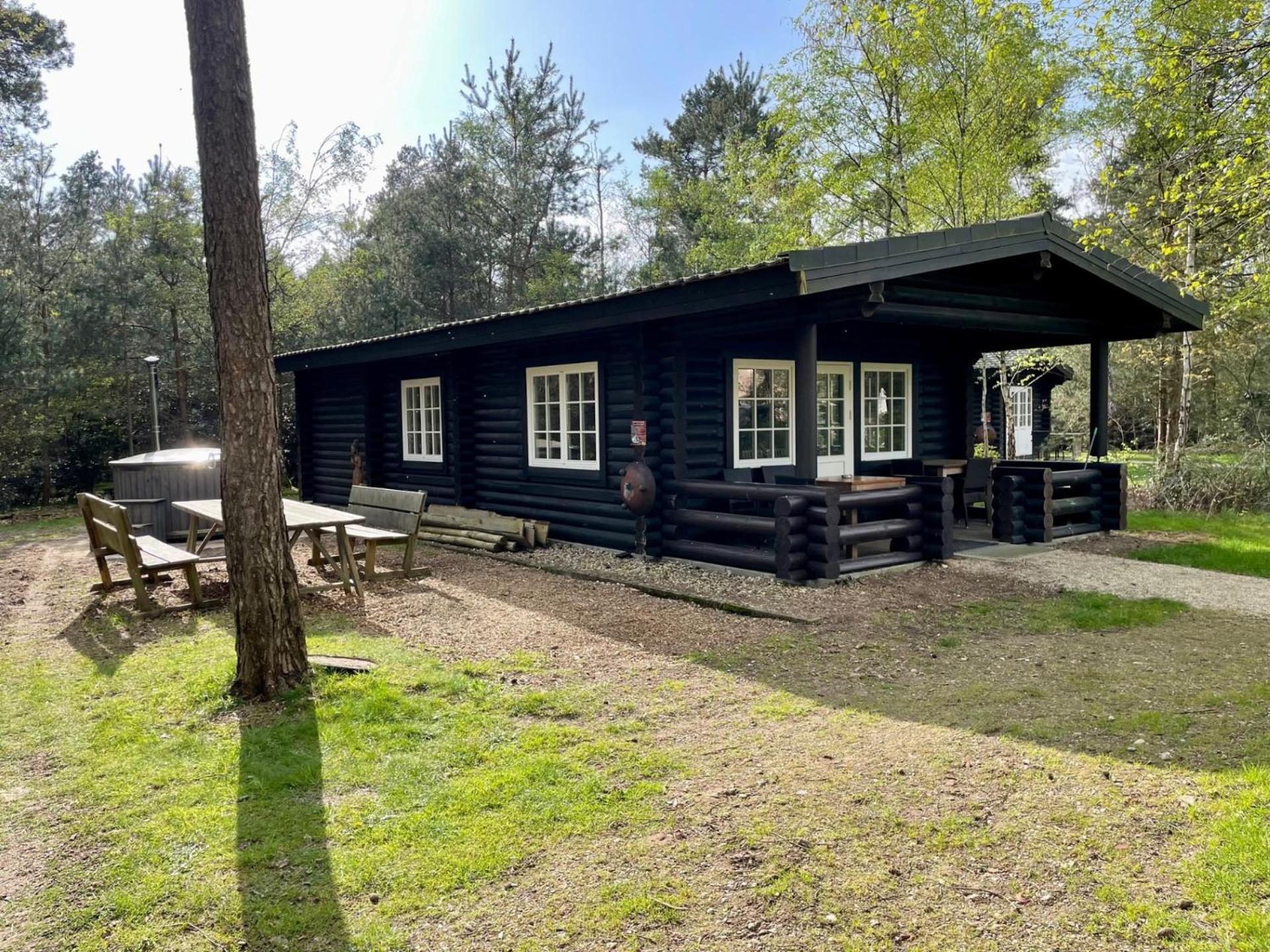 Scandinavian Lodges Holten Exterior photo